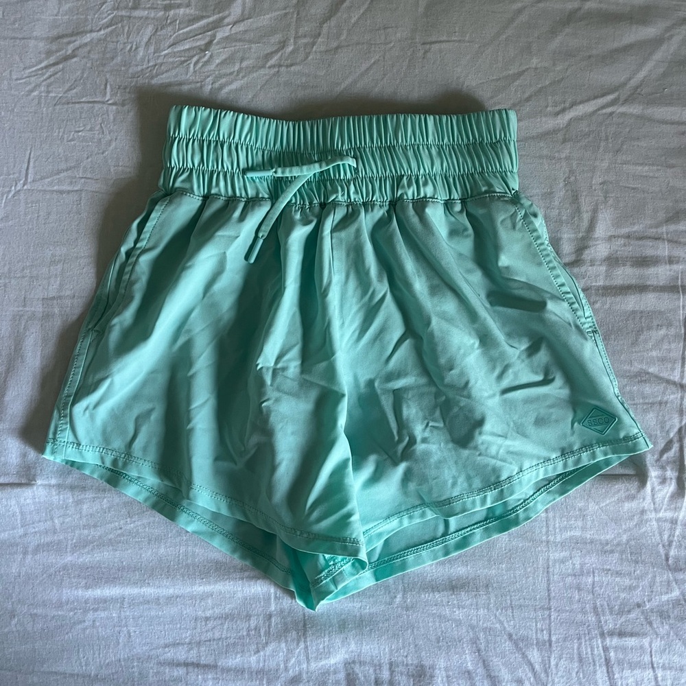 Southern Shirt Company Hybrid shorts! In the color crystal cove.